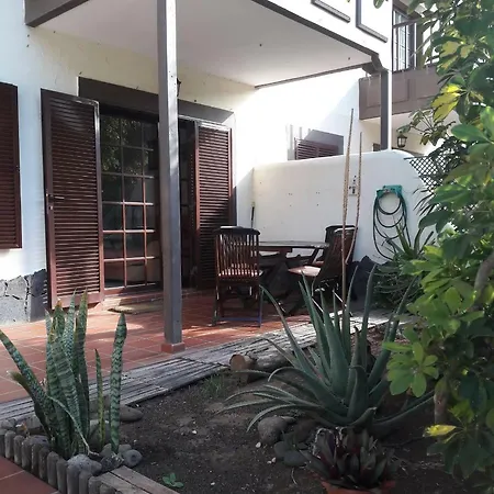 Near The Montana Amarilla With Small Privat Garden Appartamento *