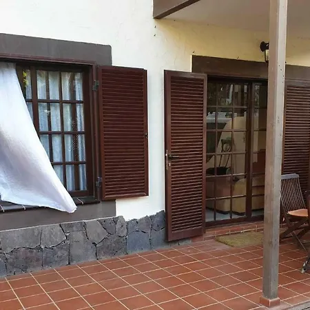 아파트 Near The Montana Amarilla With Small Privat Garden